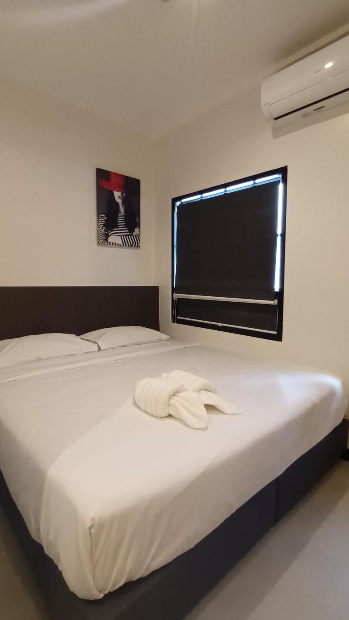 Хостел The Blocks Sukhumvit 10