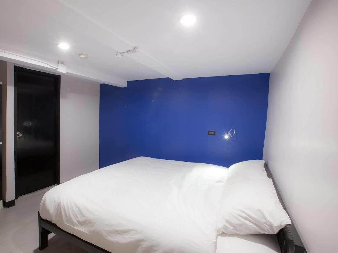 Хостел The Blocks Sukhumvit 10 *