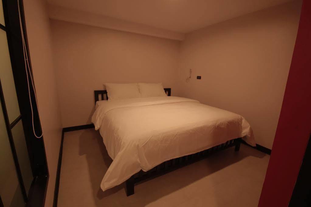 Хостел The Blocks Sukhumvit 10 *