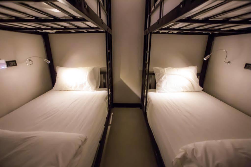 The Blocks Sukhumvit 10 Хостел